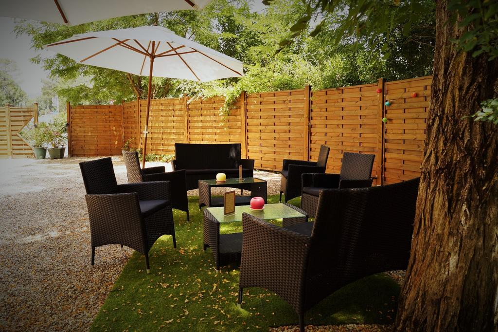 Human Hotel Restaurant Park Villecroze Eksteriør bilde