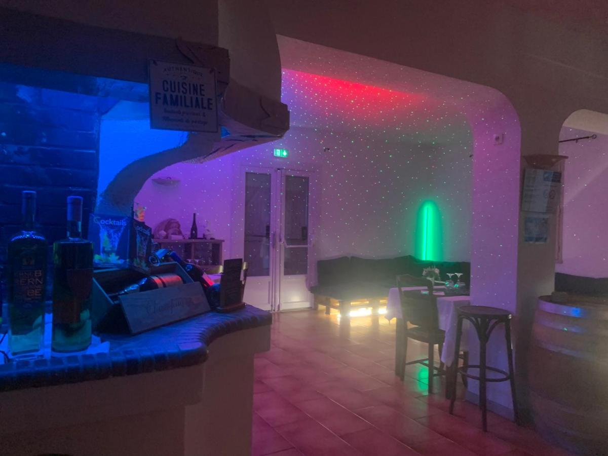 Human Hotel Restaurant Park Villecroze Eksteriør bilde