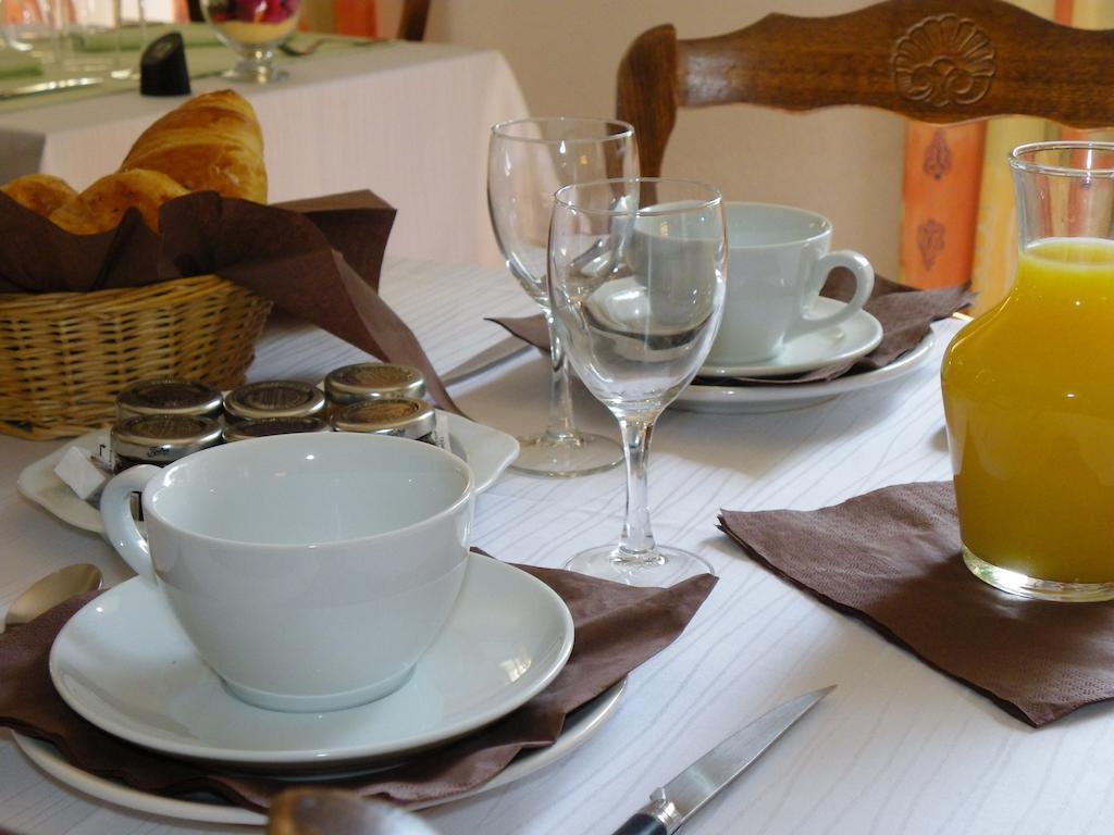 Human Hotel Restaurant Park Villecroze Eksteriør bilde